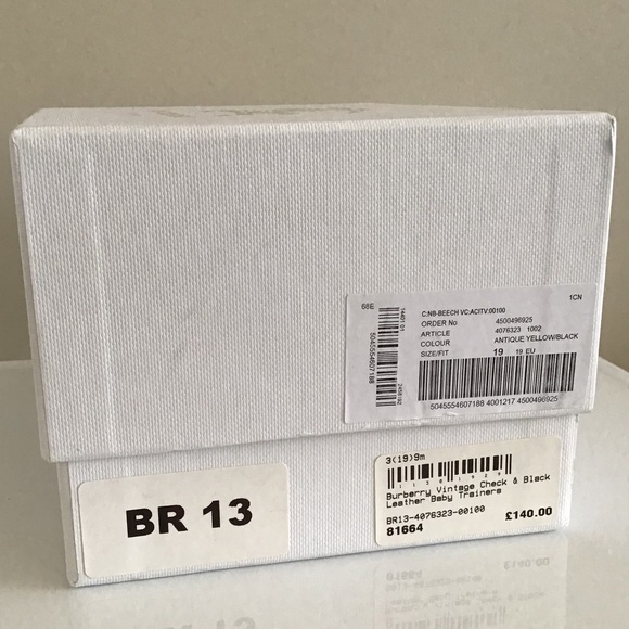 SOLD 🛑 Authentic BURBERRY TARTAN SNEAKERS - Picture 4 of 13
